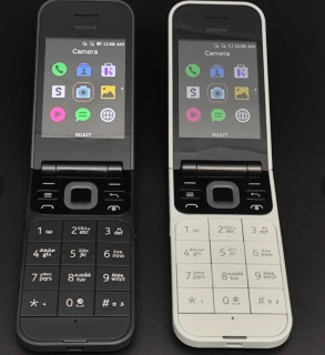 گوشی نوکیا 2720 Flip | Nokia 2720 Flip 4 GB / 512 MB (18ماه گارانتی شرکتی)
